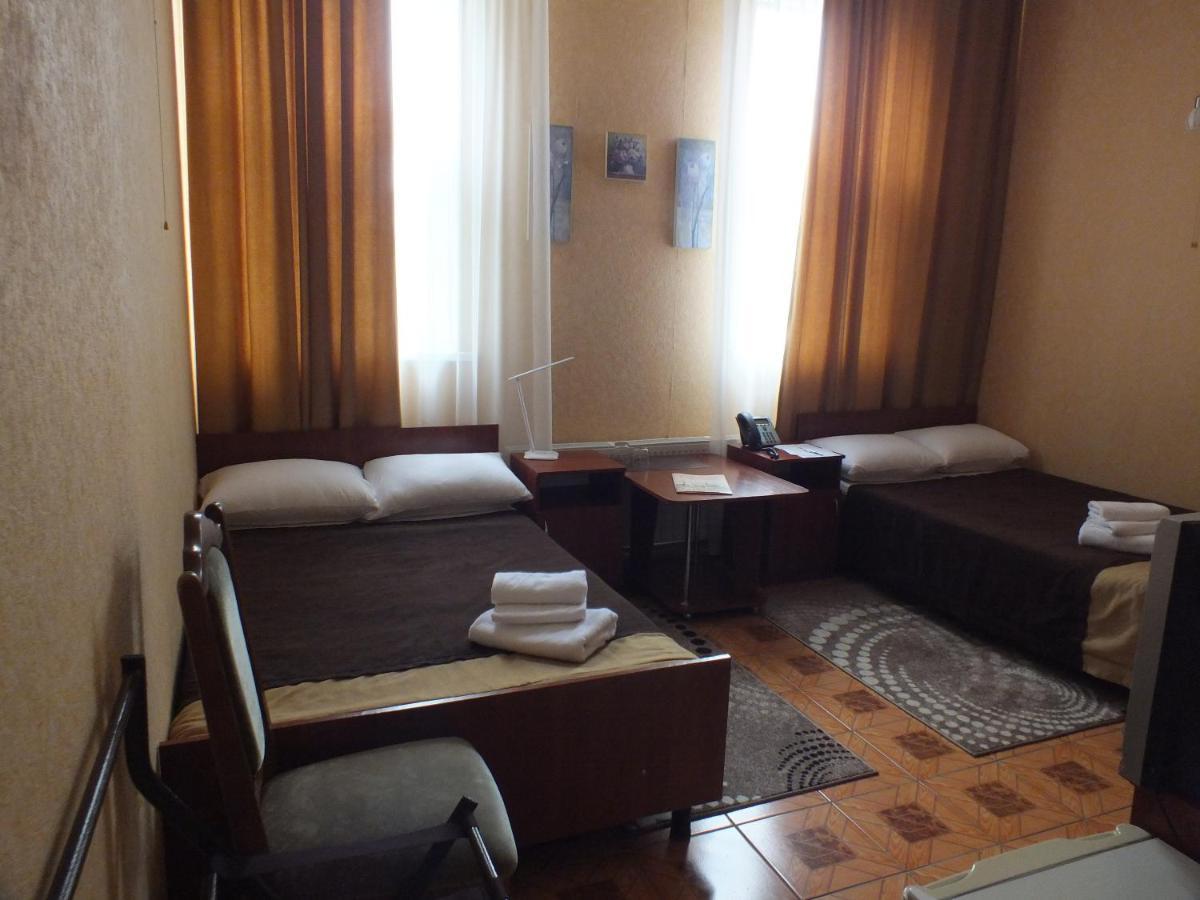 Vorontsovskiy Hotel Melitopolʼ Exteriör bild