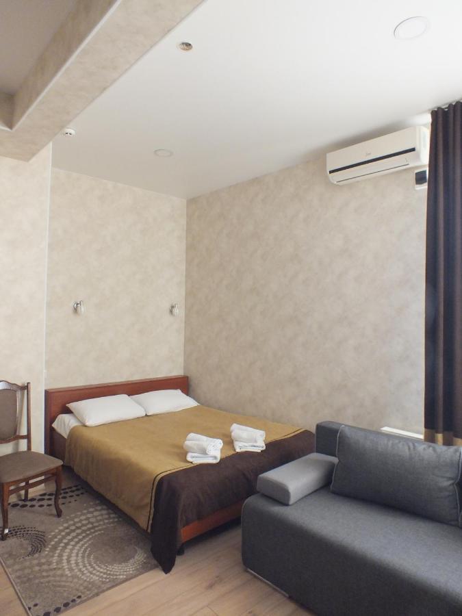 Vorontsovskiy Hotel Melitopolʼ Exteriör bild