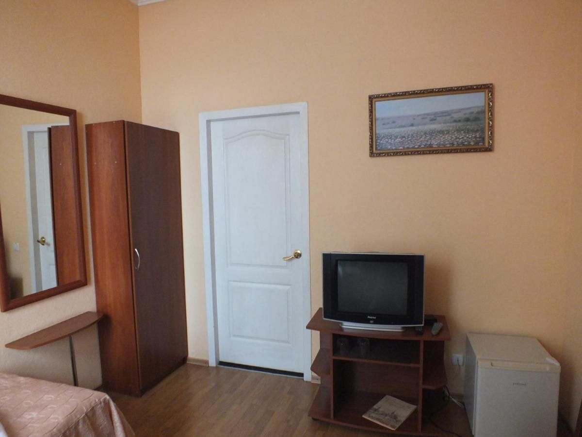 Vorontsovskiy Hotel Melitopolʼ Exteriör bild