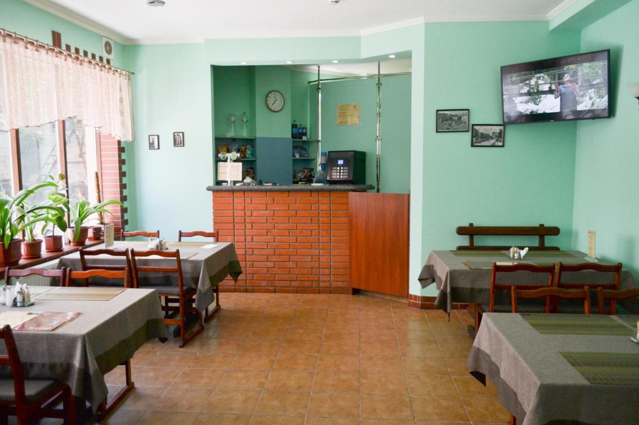 Vorontsovskiy Hotel Melitopolʼ Exteriör bild