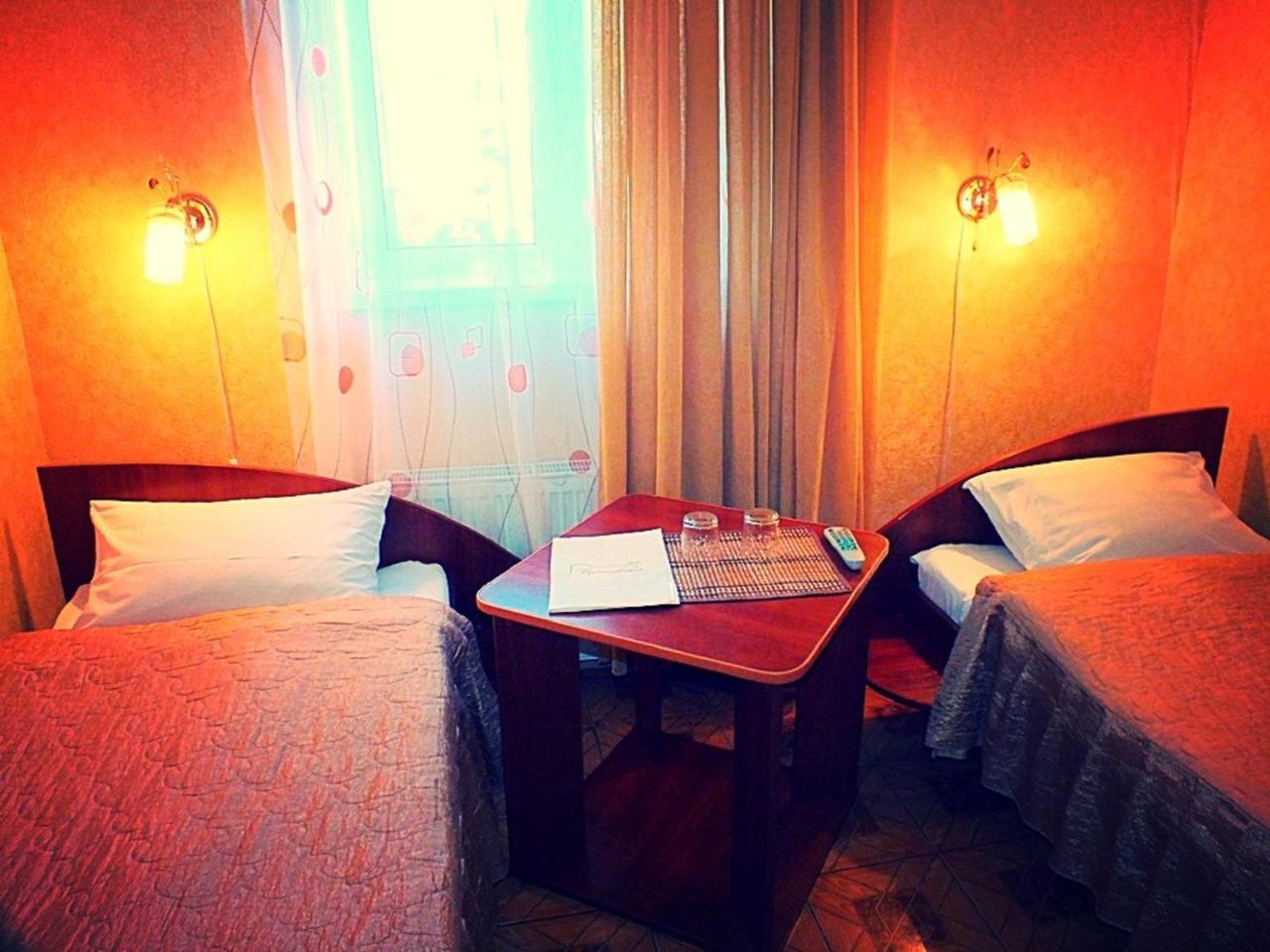 Vorontsovskiy Hotel Melitopolʼ Exteriör bild